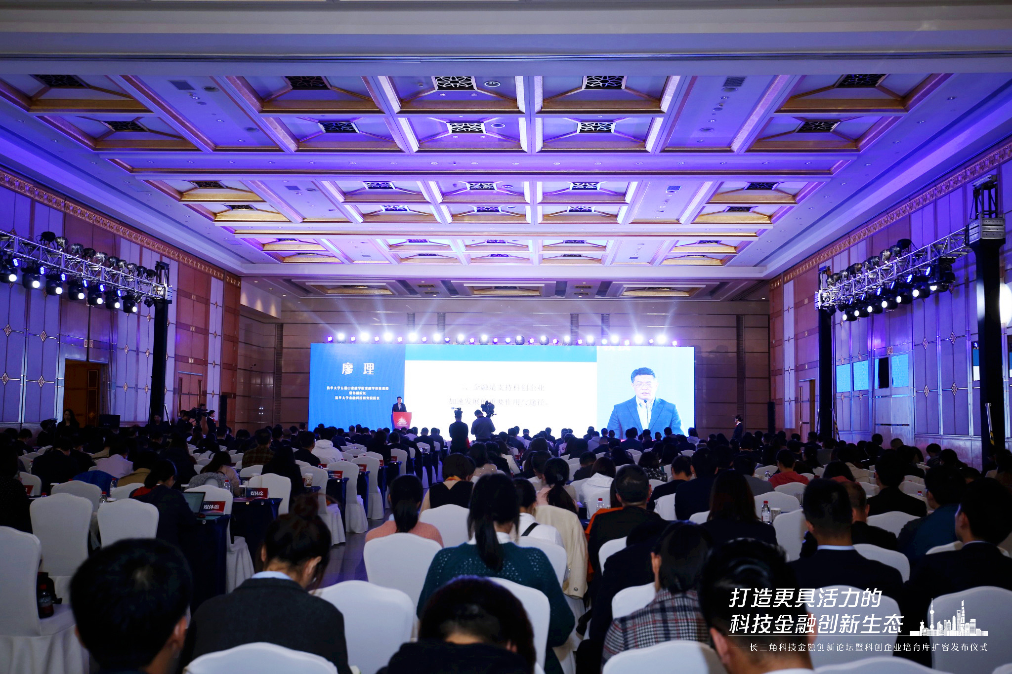 现场图片2.jpg